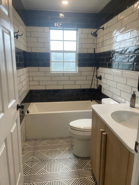 Bathroom Cleaning in Coral Springs, FL (1)